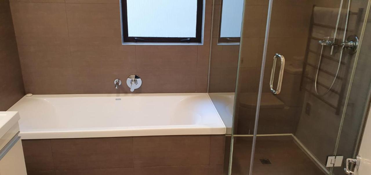 Lakefront Apartments,18 Lake Esplanade Road Queenstown Ngoại thất bức ảnh