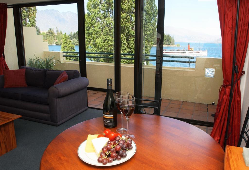 Lakefront Apartments,18 Lake Esplanade Road Queenstown Ngoại thất bức ảnh